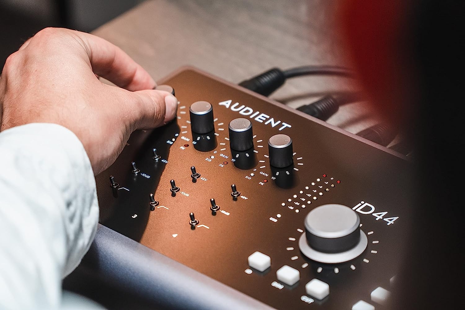 Audient iD44 MKII USB Audio Interface - Image 8