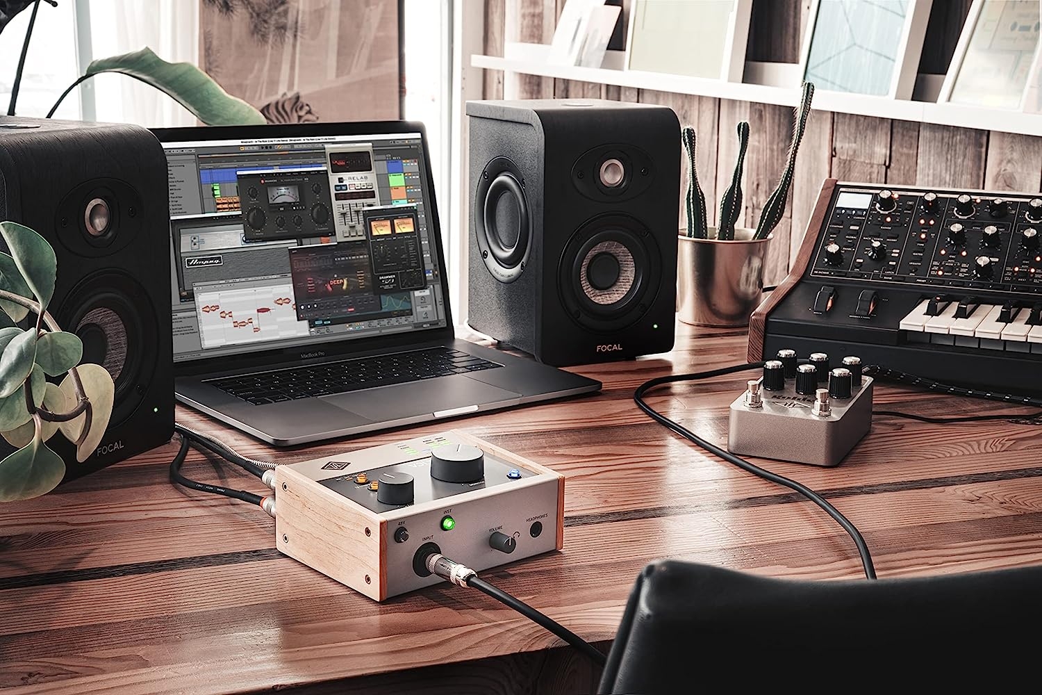 Universal Audio Audio Interface (VOLT2) - Image 32